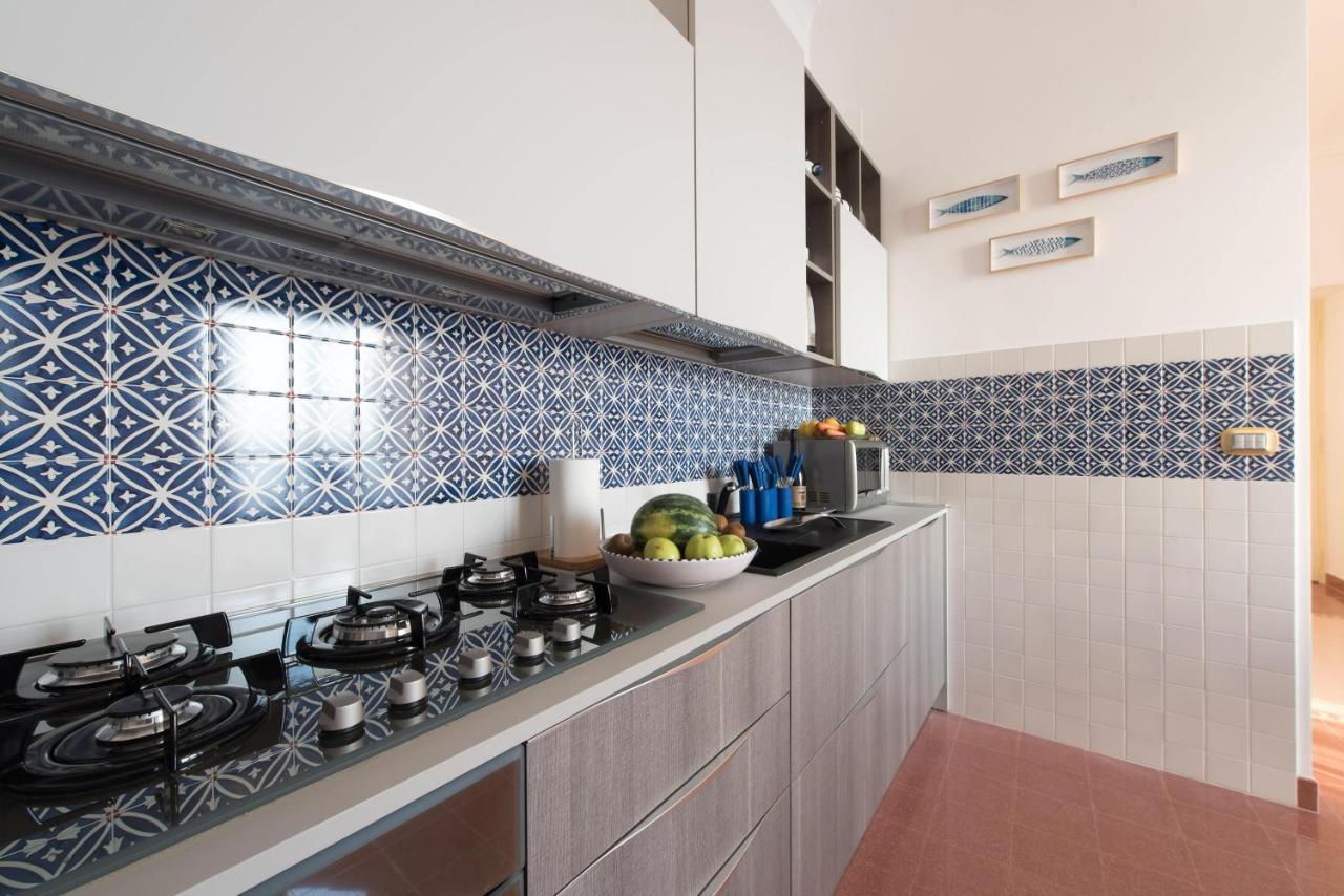 Duomo Seaside Deluxe Apartment By Ortigia Apartments シラクーサ エクステリア 写真