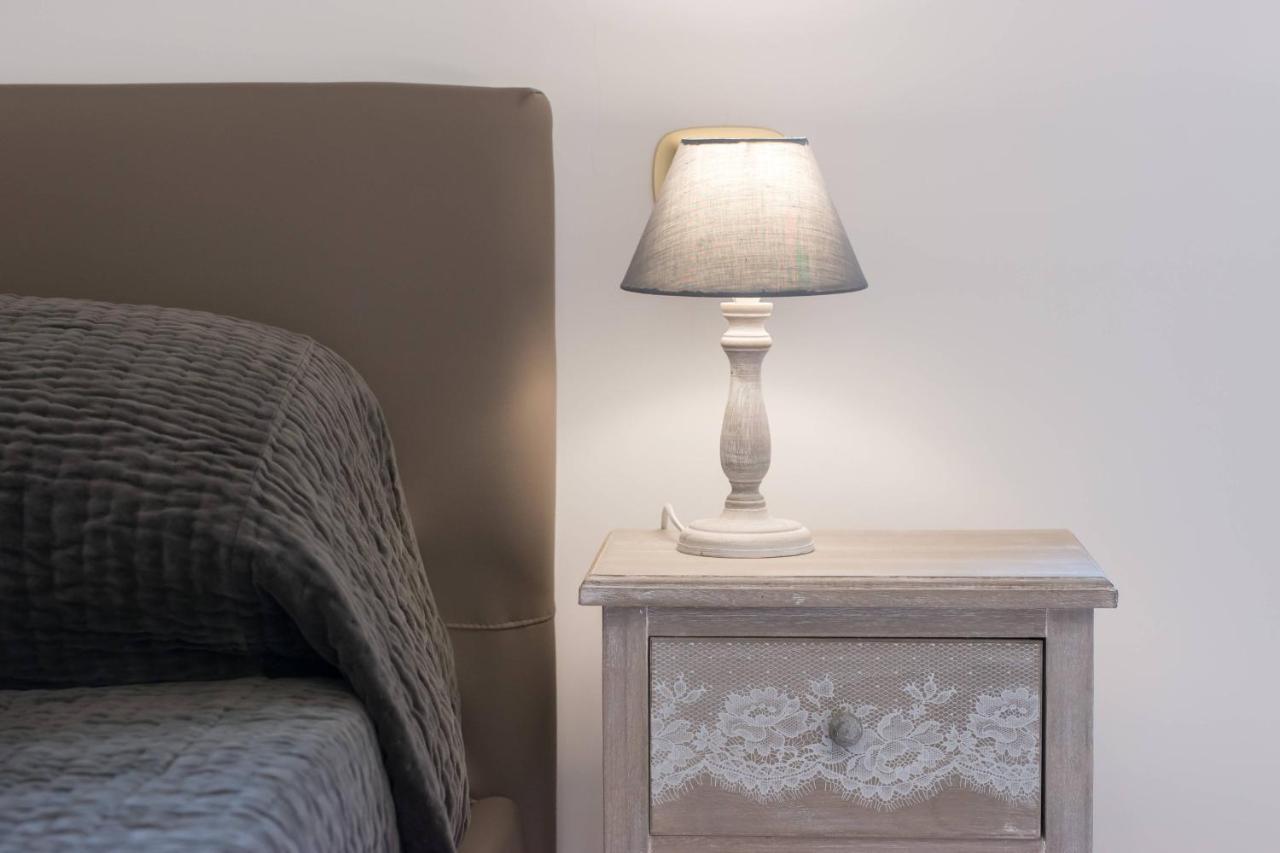 Duomo Seaside Deluxe Apartment By Ortigia Apartments シラクーサ エクステリア 写真