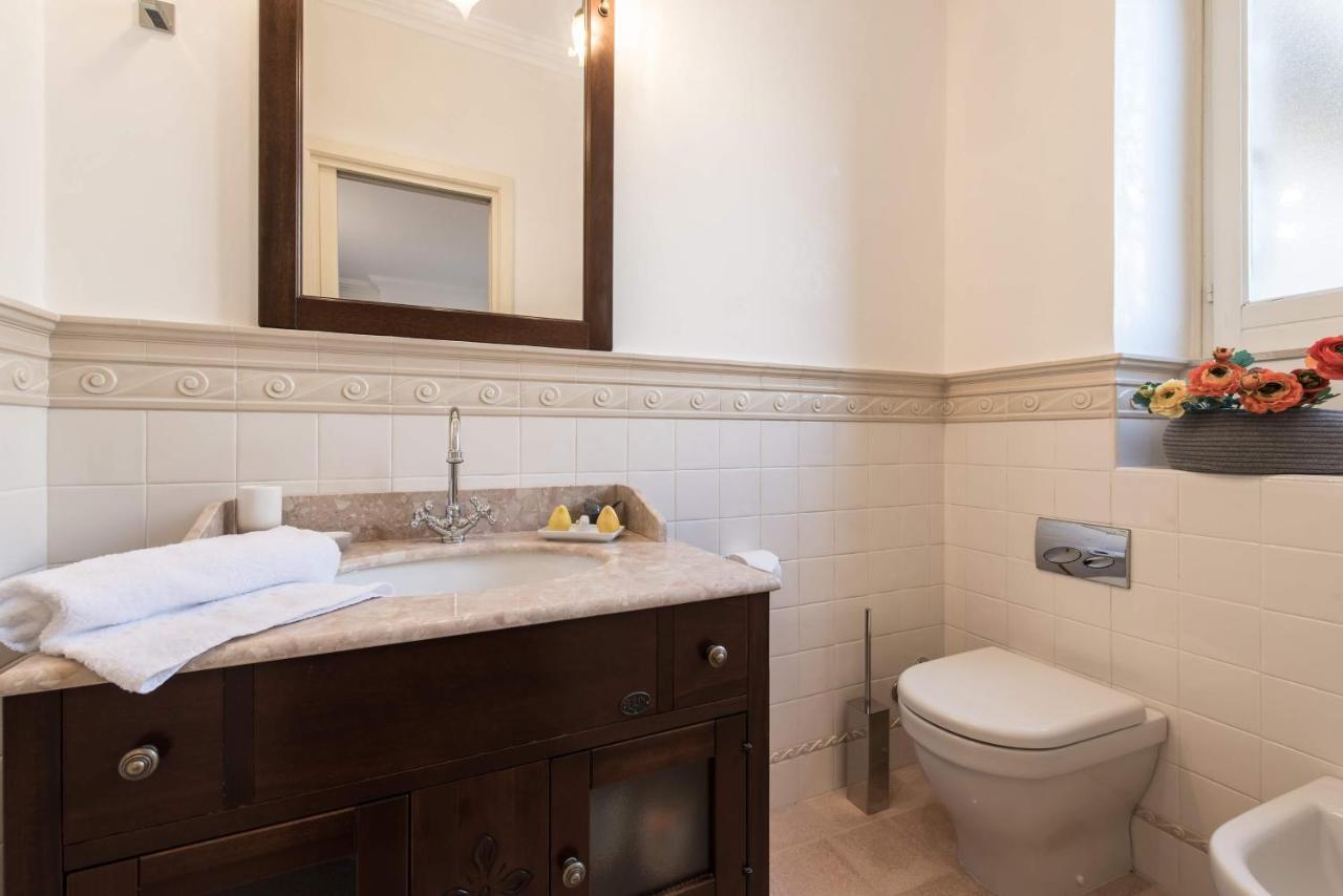 Duomo Seaside Deluxe Apartment By Ortigia Apartments シラクーサ エクステリア 写真