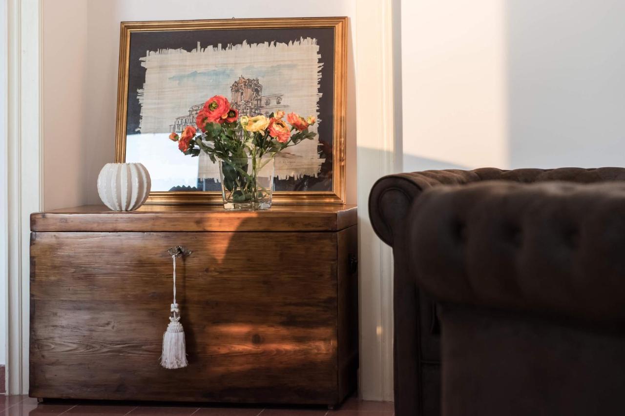 Duomo Seaside Deluxe Apartment By Ortigia Apartments シラクーサ エクステリア 写真